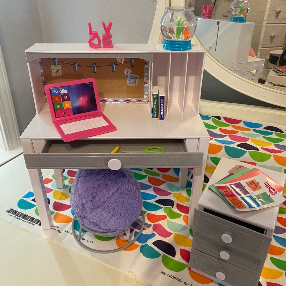 Modular desk set for 18” dolls